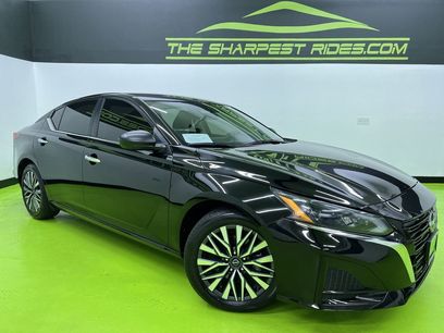 Used 2025 Nissan Altima 2.5 SV
