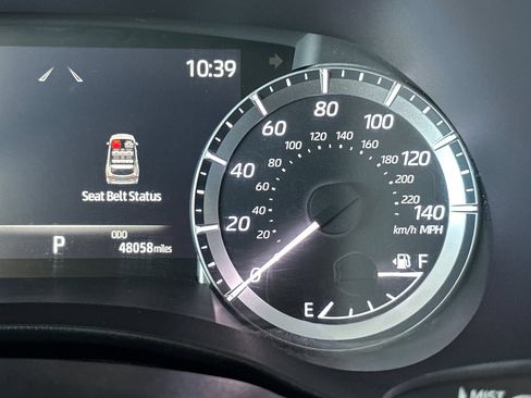 Used 2023 Toyota Highlander LE FWD image 27