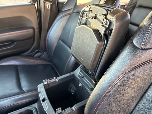 Used 2019 Jeep Wrangler Unlimited Rubicon AWD/4WD image 13