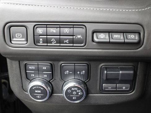 Used 2023 GMC Yukon Denali Ultimate AWD/4WD image 62