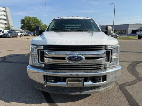 Used 2018 Ford F350 XLT AWD/4WD image 5