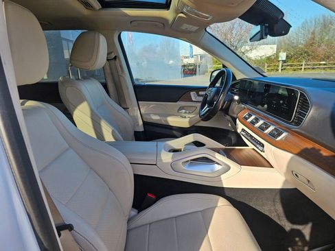 Used 2023 Mercedes-Benz GLE 350 4MATIC image 11