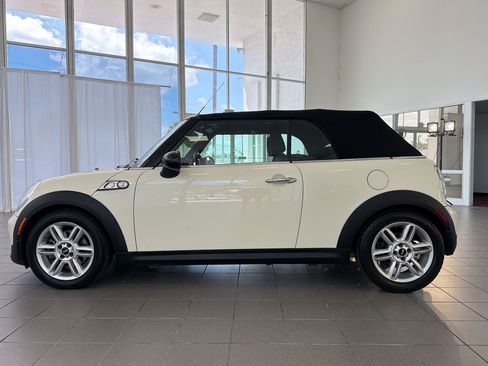 Used 2015 MINI Cooper S FWD image 2