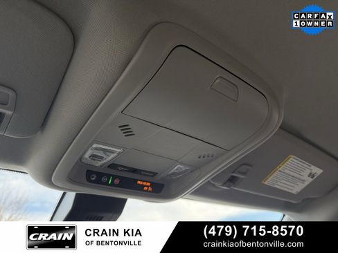 Used 2024 GMC Terrain SLE w/ Driver Convenience Package image 21