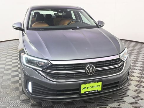 Used 2024 Volkswagen Jetta SEL image 9