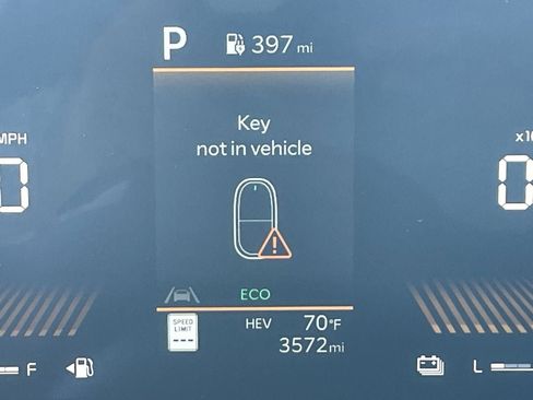 Certified 2025 Kia Sorento EX w/ EX Panoramic Sunroof Package AWD/4WD image 30