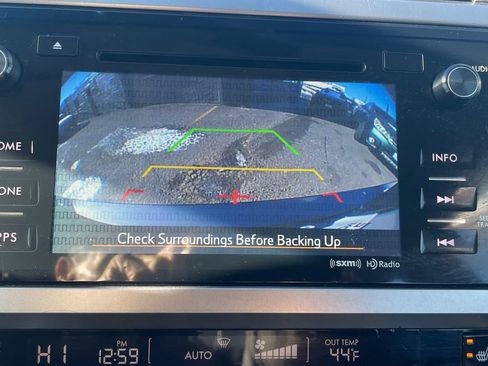 Used 2017 Subaru Legacy 2.5i Premium image 12