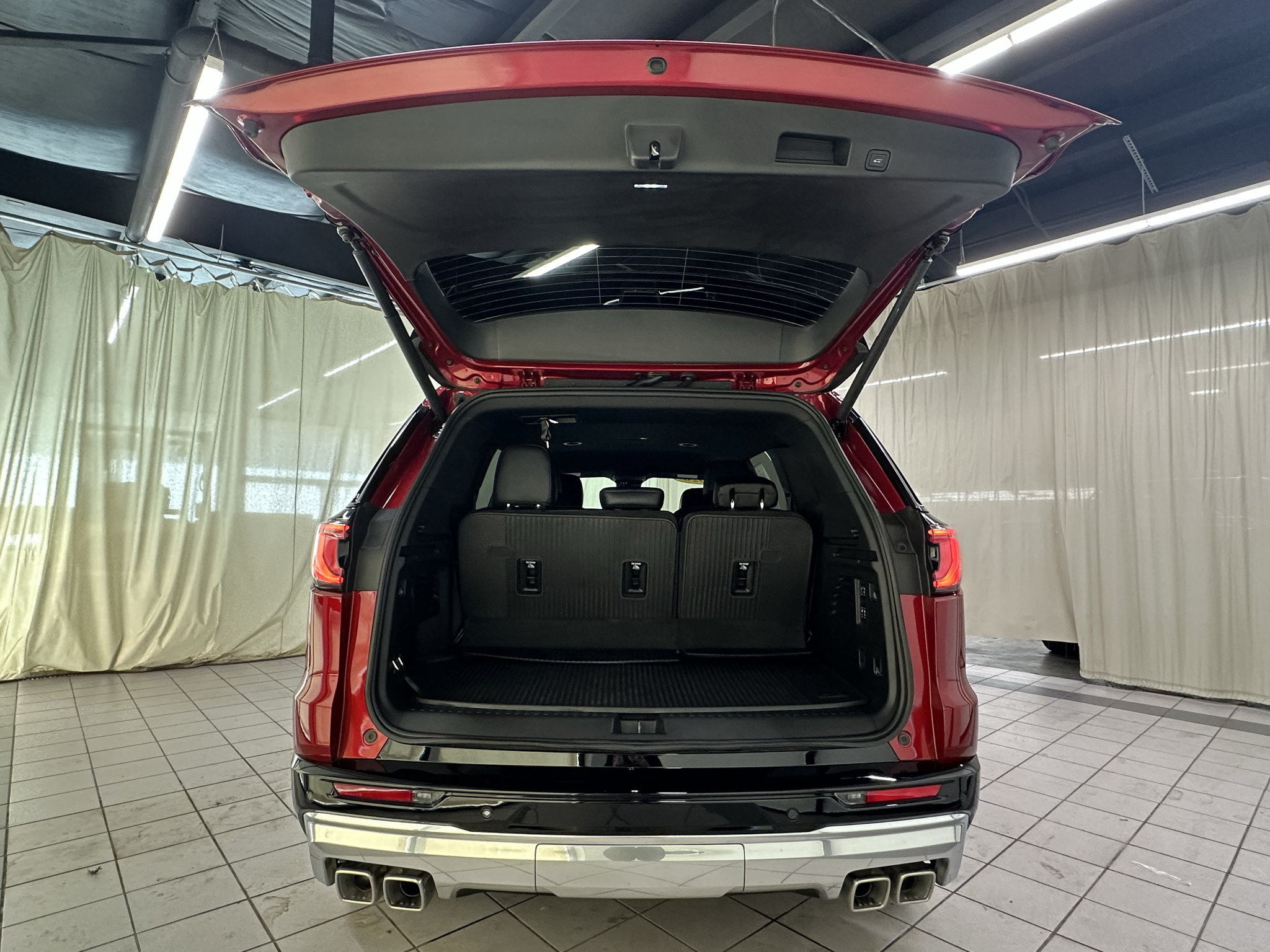 Used 2026 GMC Acadia Denali w/ Super Cruise Package AWD/4WD image 6