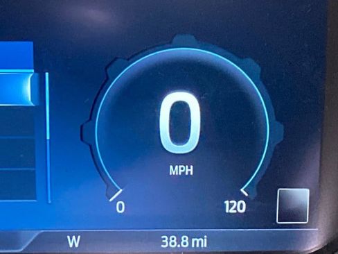 New 2023 Ford F150 Lightning Platinum image 33