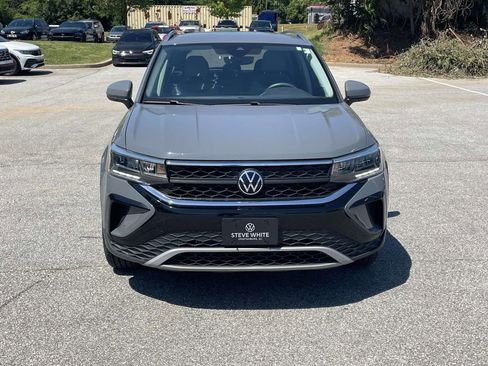 Certified 2023 Volkswagen Taos SE w/ Black Wheel Package AWD/4WD image 2