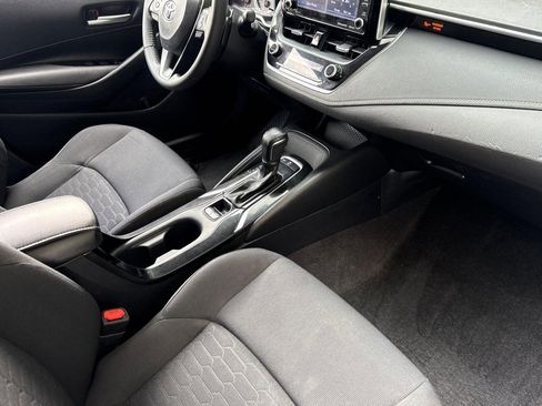 Used 2022 Toyota Corolla SE w/ SE Preferred Package image 31