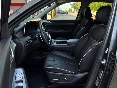 Used 2025 Hyundai Palisade SEL FWD image 10