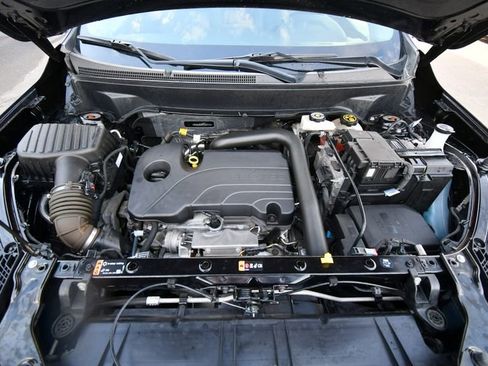 Used 2023 GMC Terrain SLT AWD/4WD image 11