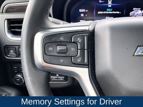 Used 2023 Chevrolet Tahoe Z71 w/ Luxury Package AWD/4WD image 32