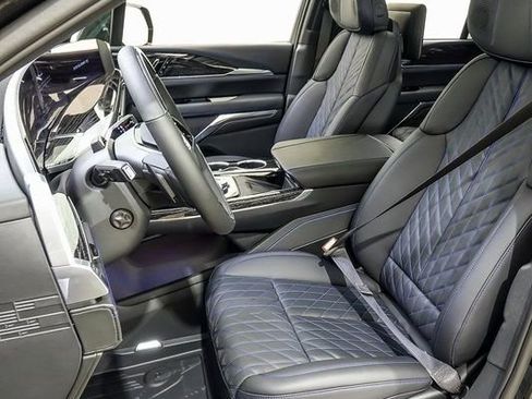 New 2026 Cadillac Escalade IQ Luxury 1 w/ LPO, Radiant Package image 8