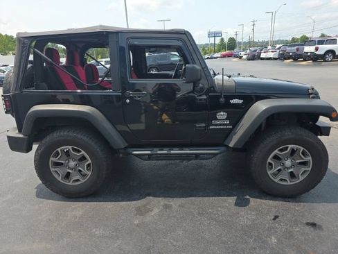 Used 2015 Jeep Wrangler Sport w/ Quick Order Package 23S AWD/4WD image 4