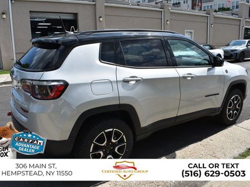 Used 2025 Jeep Compass Trailhawk AWD/4WD image 5