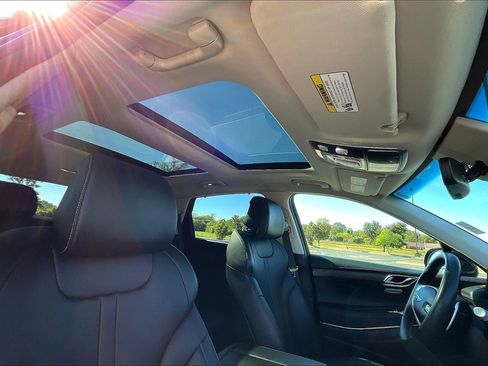 Used 2024 Genesis GV80 3.5T image 13