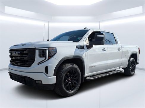 Used 2024 GMC Sierra 1500 Elevation w/ X31 Off-Road Package image 7