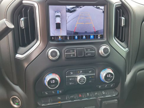 Used 2022 GMC Sierra 2500 AT4 w/ AT4 Preferred Package AWD/4WD image 20