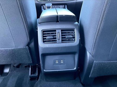 Used 2024 Nissan Rogue SV image 14