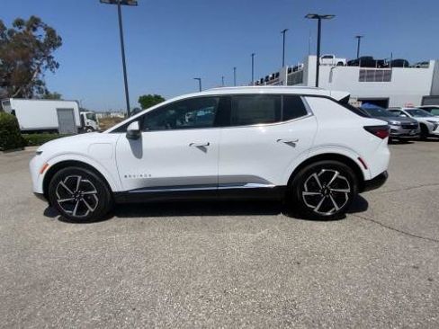 New 2025 Chevrolet Equinox EV LT image 5