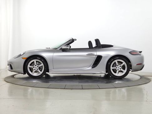 Used 2018 Porsche 718 Boxster RWD image 7