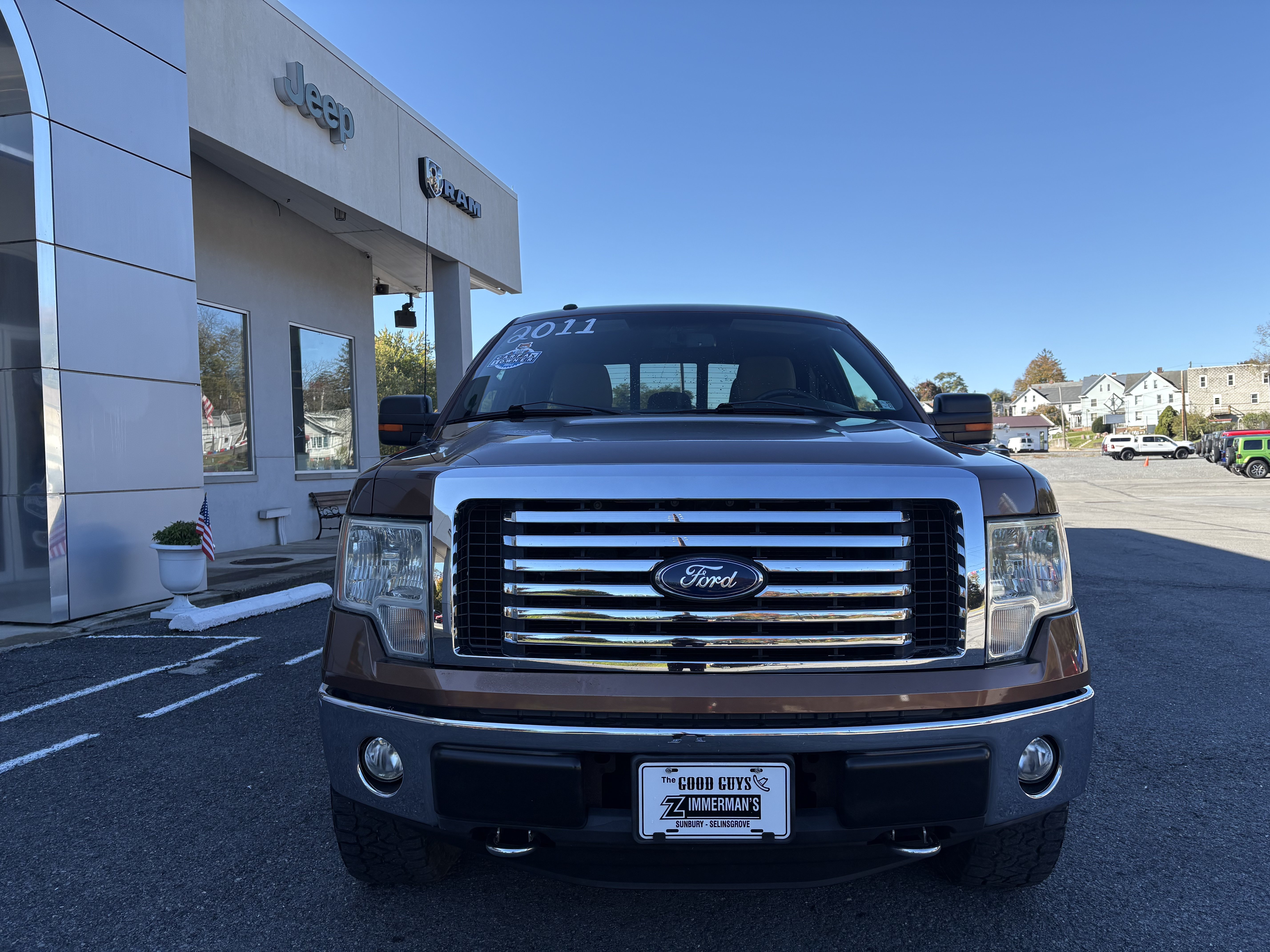 Used 2011 Ford F150 XLT w/ XLT Chrome Pkg AWD/4WD image 5