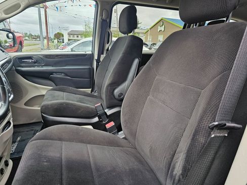 Used 2013 Dodge Grand Caravan SE FWD image 24