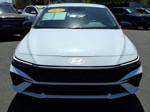 Certified 2025 Hyundai Elantra Sport FWD image 8