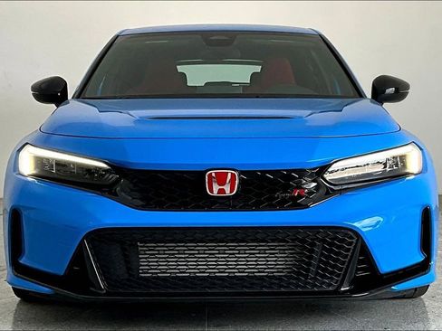 Used 2025 Honda Civic Type R image 3
