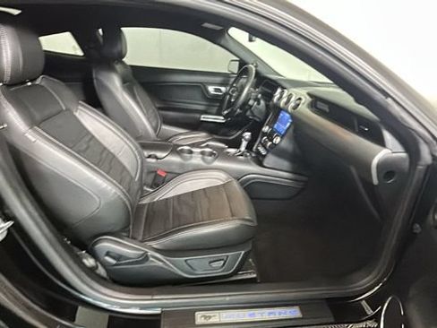 Used 2022 Ford Mustang GT Premium w/ Equipment Group 401A RWD image 28