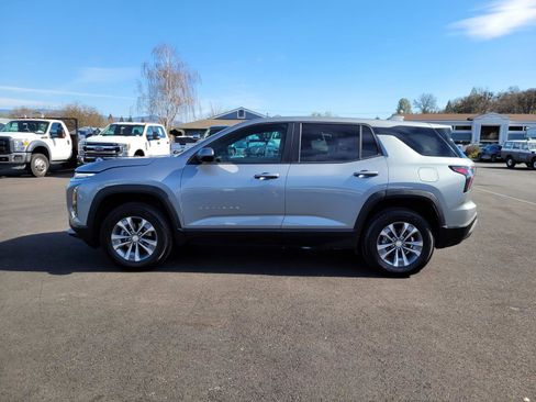 Used 2025 Chevrolet Equinox LT AWD/4WD image 8