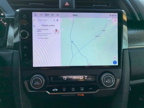 Used 2018 Honda Civic Sport image 27