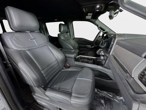 Used 2025 Ford F250 Platinum w/ FX4 Off-Road Package image 30
