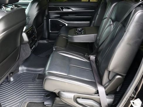 Used 2022 Jeep Wagoneer Series I w/ Premium Group I AWD/4WD image 22