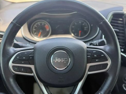 Used 2019 Jeep Cherokee High Altitude AWD/4WD image 18