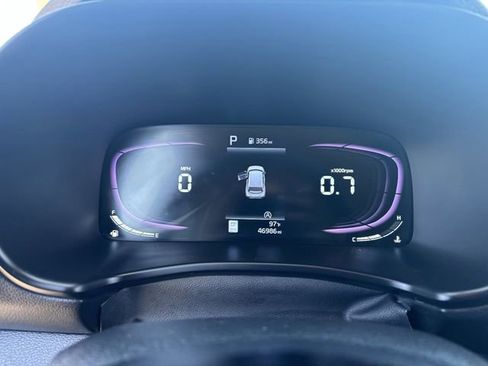 Used 2023 Kia Soul LX w/ Option Group 015 FWD image 29