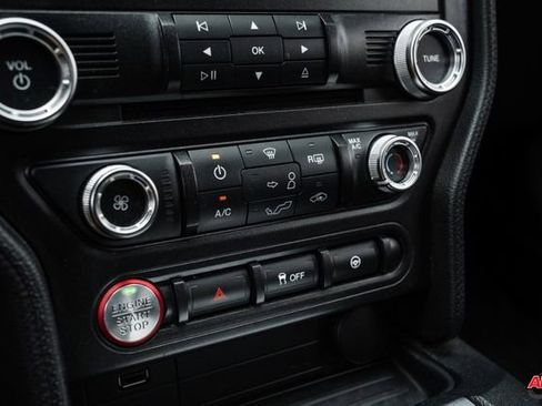 Used 2018 Ford Mustang GT w/ Black Accent Pkg RWD image 21