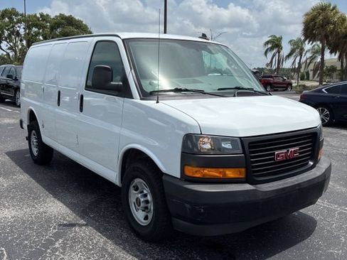 Used 2019 GMC Savana 2500 w/ Driver Convenience Package RWD image 8
