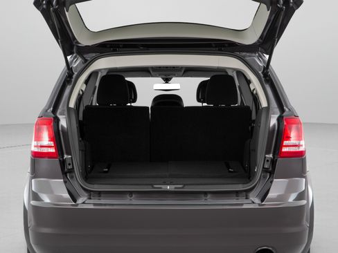 Used 2018 Dodge Journey SE w/ Popular Equipment Group FWD image 15