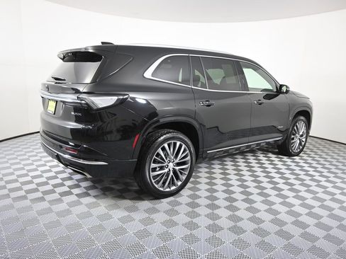 Used 2025 Buick Enclave Avenir w/ Super Cruise Package AWD/4WD image 6