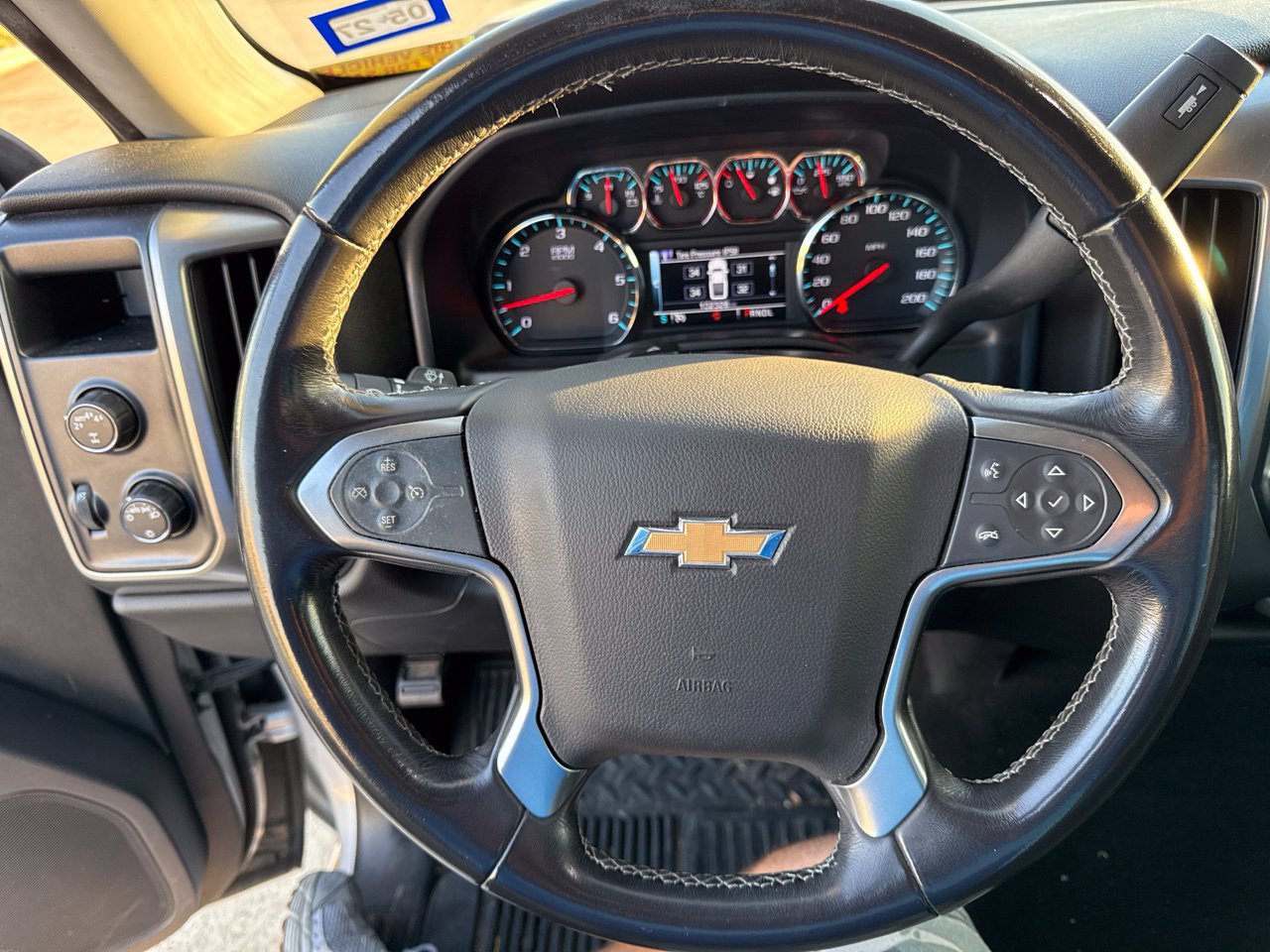 Used 2018 Chevrolet Silverado 1500 LT AWD/4WD image 20