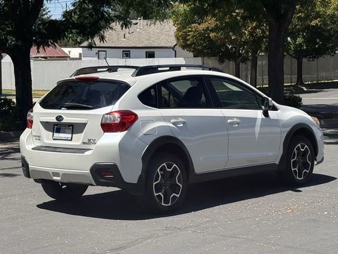 Used 2013 Subaru Crosstrek 2.0i Limited w/ Popular Pkg 2 AWD/4WD image 4