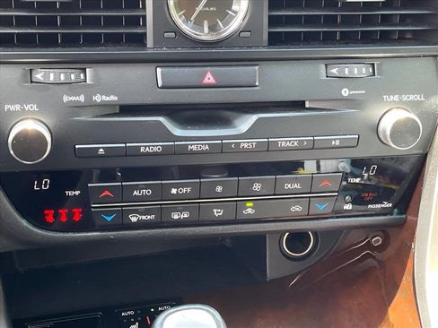 Used 2019 Lexus RX 350 FWD w/ Premium Package image 25