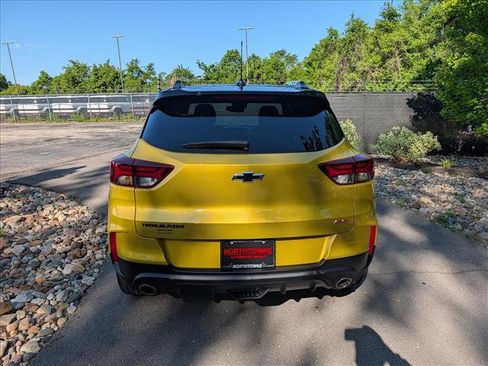 Used 2023 Chevrolet TrailBlazer RS w/ Sun and Liftgate Package FWD image 4