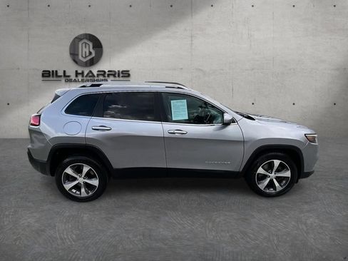 Used 2019 Jeep Cherokee Limited w/ Luxury Group AWD/4WD image 5
