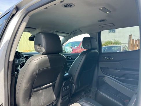 Used 2019 GMC Acadia SLT AWD/4WD image 13