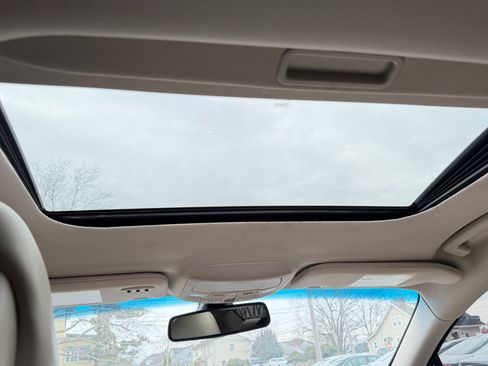 Used 2017 Lincoln MKZ Reserve w/ Climate Package image 27