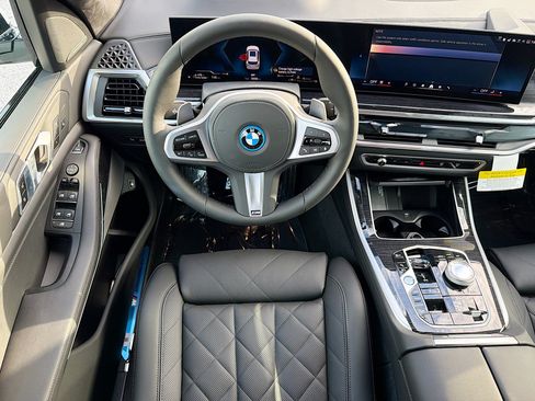 New 2026 BMW X5 xDrive50e w/ Executive Package AWD/4WD image 17
